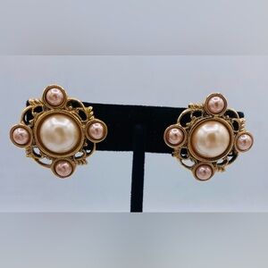 Vintage Gold Tone With Cream And Champagne Faux Pearls Clip On Earrings